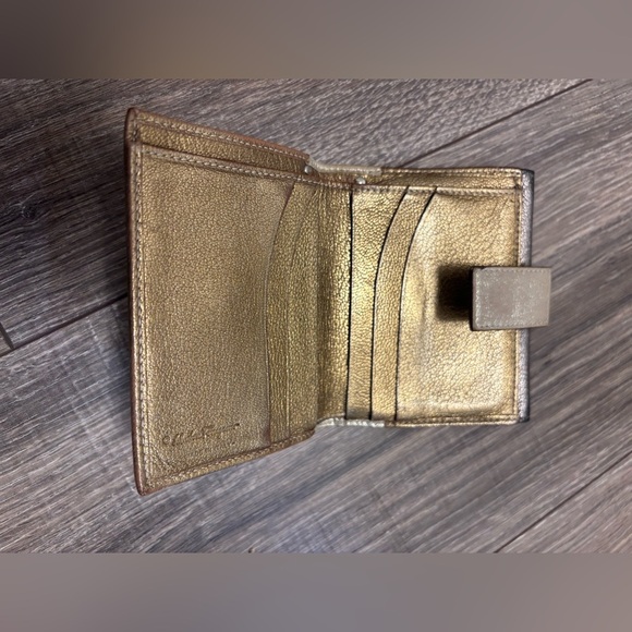 AUTHENTIC Salvatore Ferragamo Double Snap Gancini Hard ware Bifold Wallet Silver - Picture 3 of 5